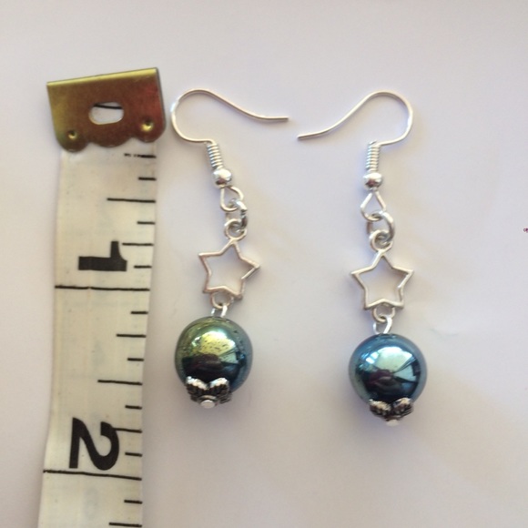 Hematite electroplated earrings - Picture 2 of 4